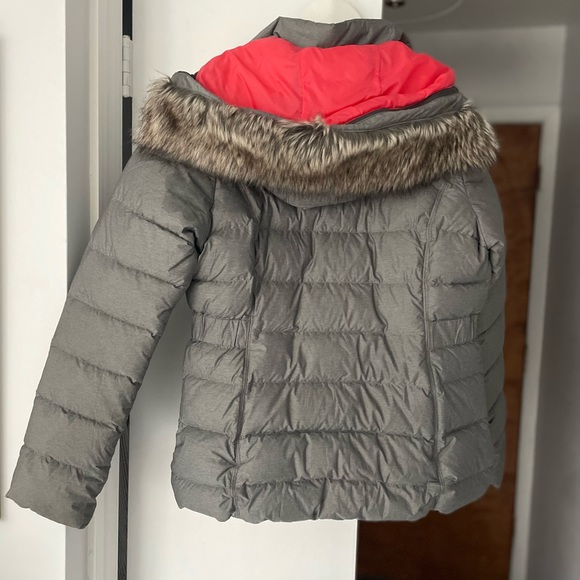 Down Northface jacket with hood and removable fur trim - Picture 3 of 5